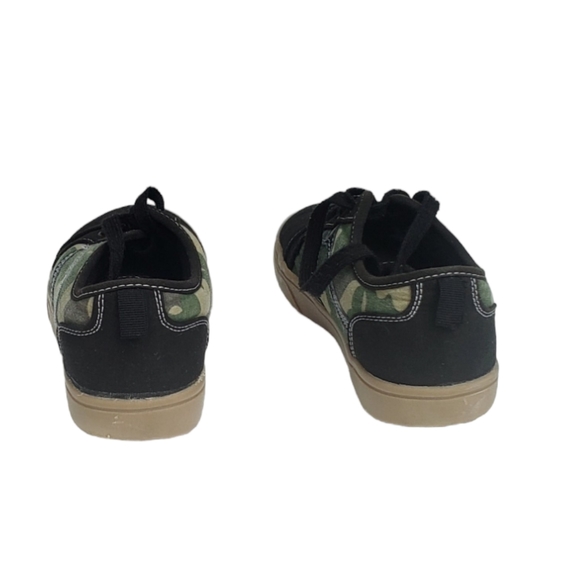 🔵 Wonder Nation Boys Camo Trimmed in Black Skate Shoes 6 Big Boy - Picture 4 of 6